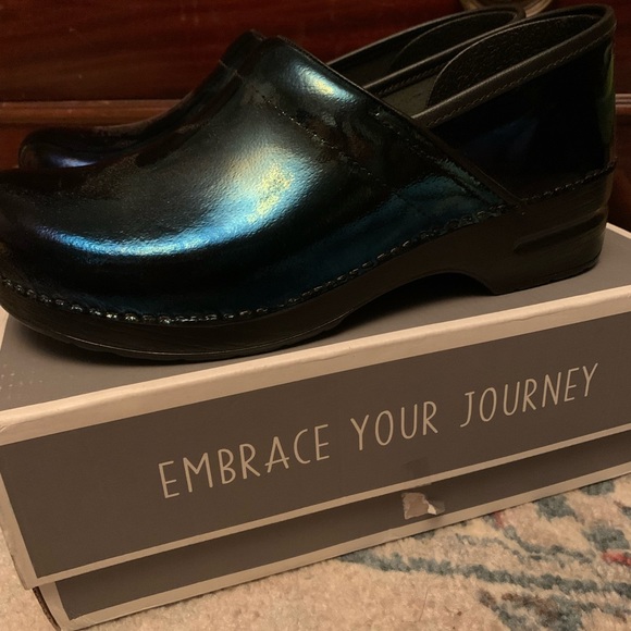 COPY - NEW NEW NEW!!! Women’s Dansko Professional Clog Petrol Patent Leather!!! - Picture 1 of 5